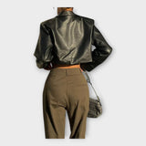 Kratká Kožená Bunda S Kapsami Elegantní Pro Váš Styl
