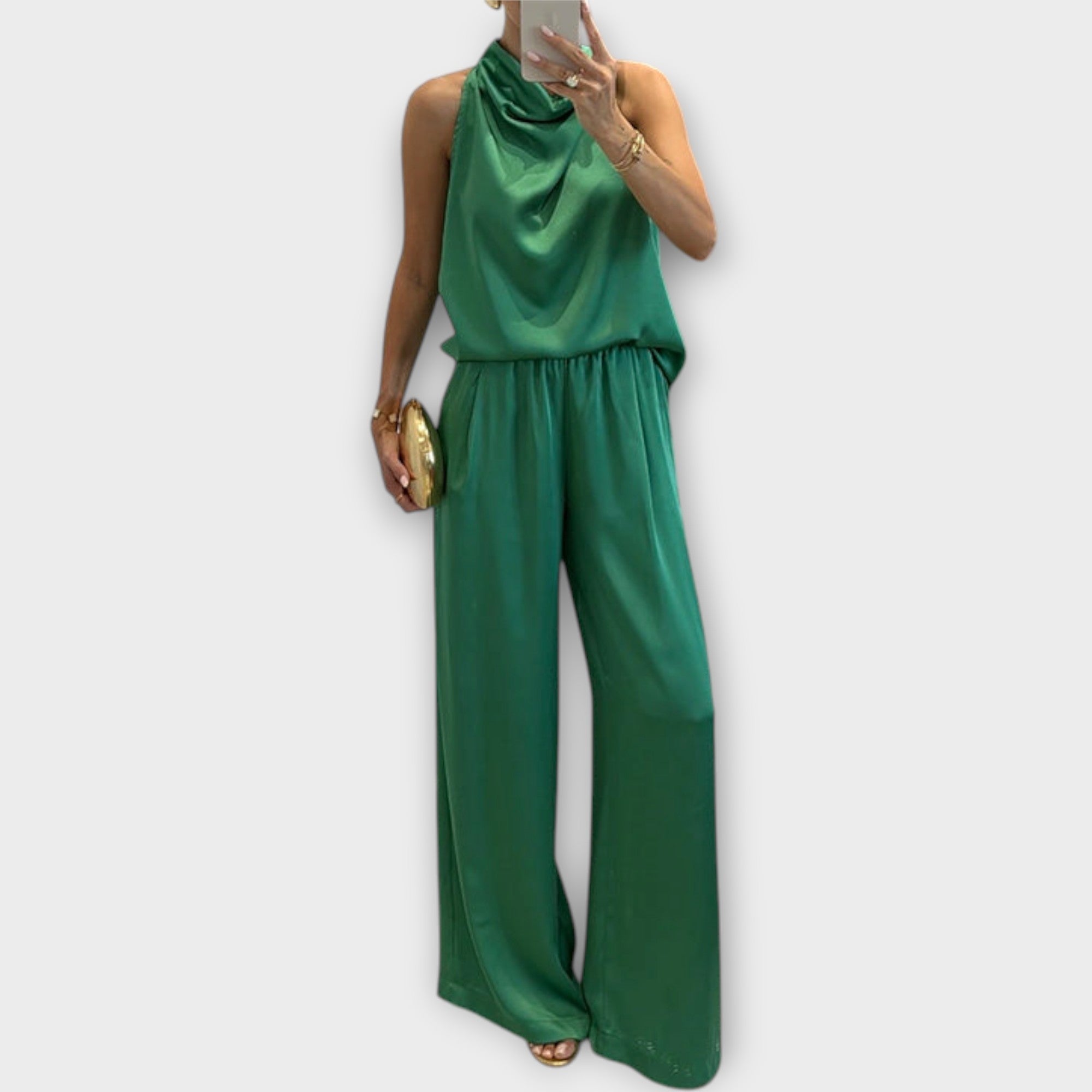 Elegantní Set S Blůzou A Kalhotami Pro Nadčasový Vzhled