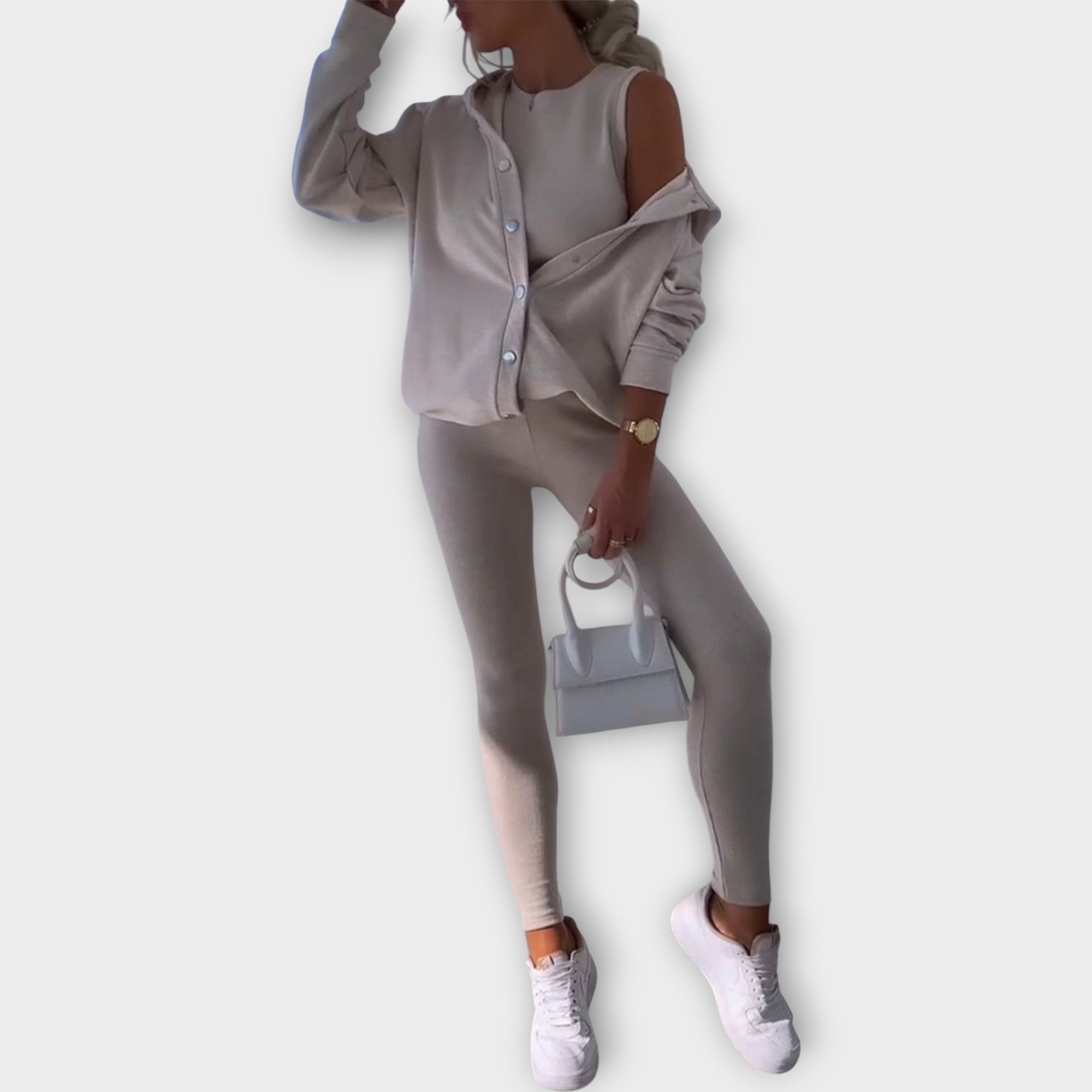 Set Loungewear S Moderní Estetikou A Volným Střihem