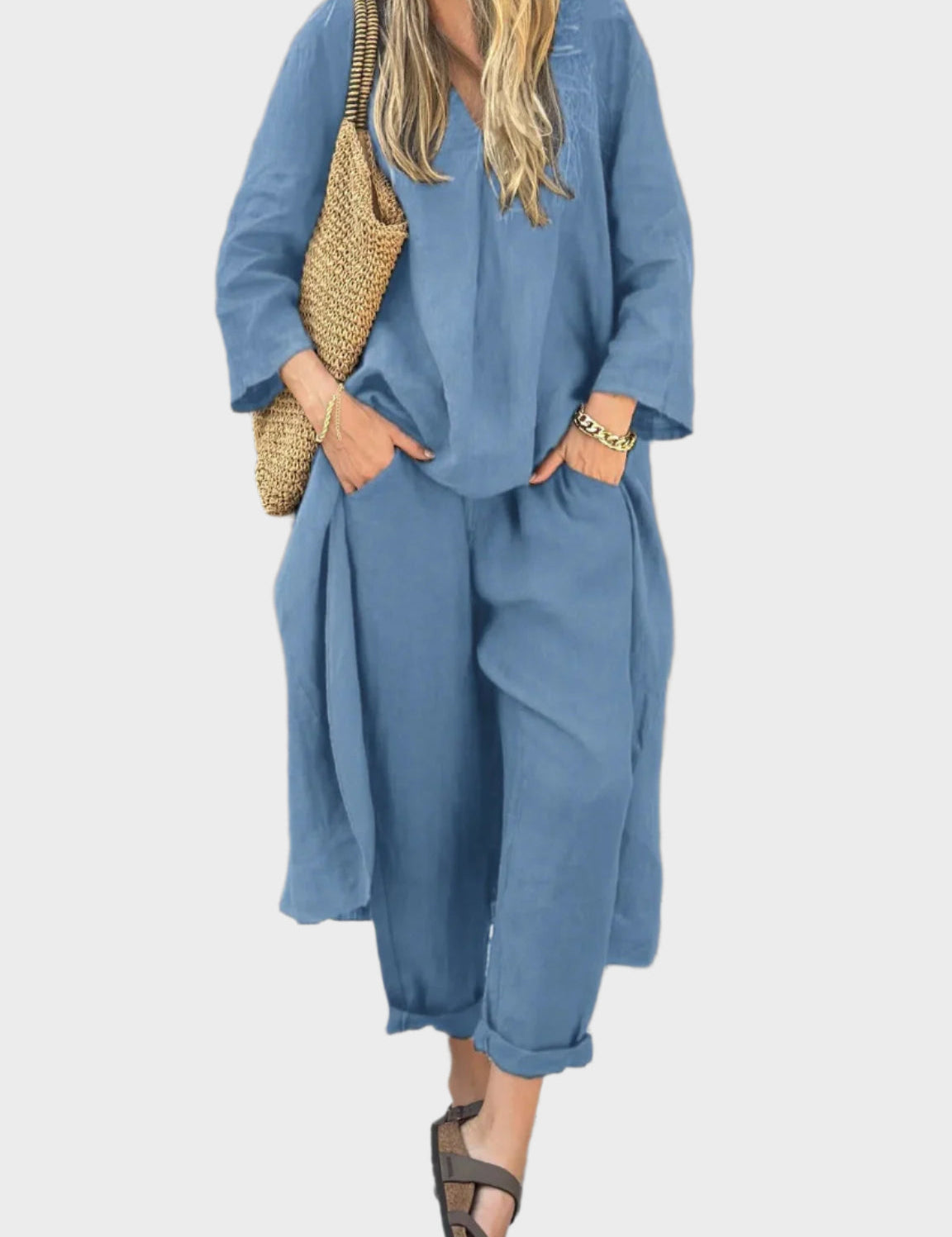 Elegantní Modrý Lněný Set pro Letní Vycházky a Volný Čas