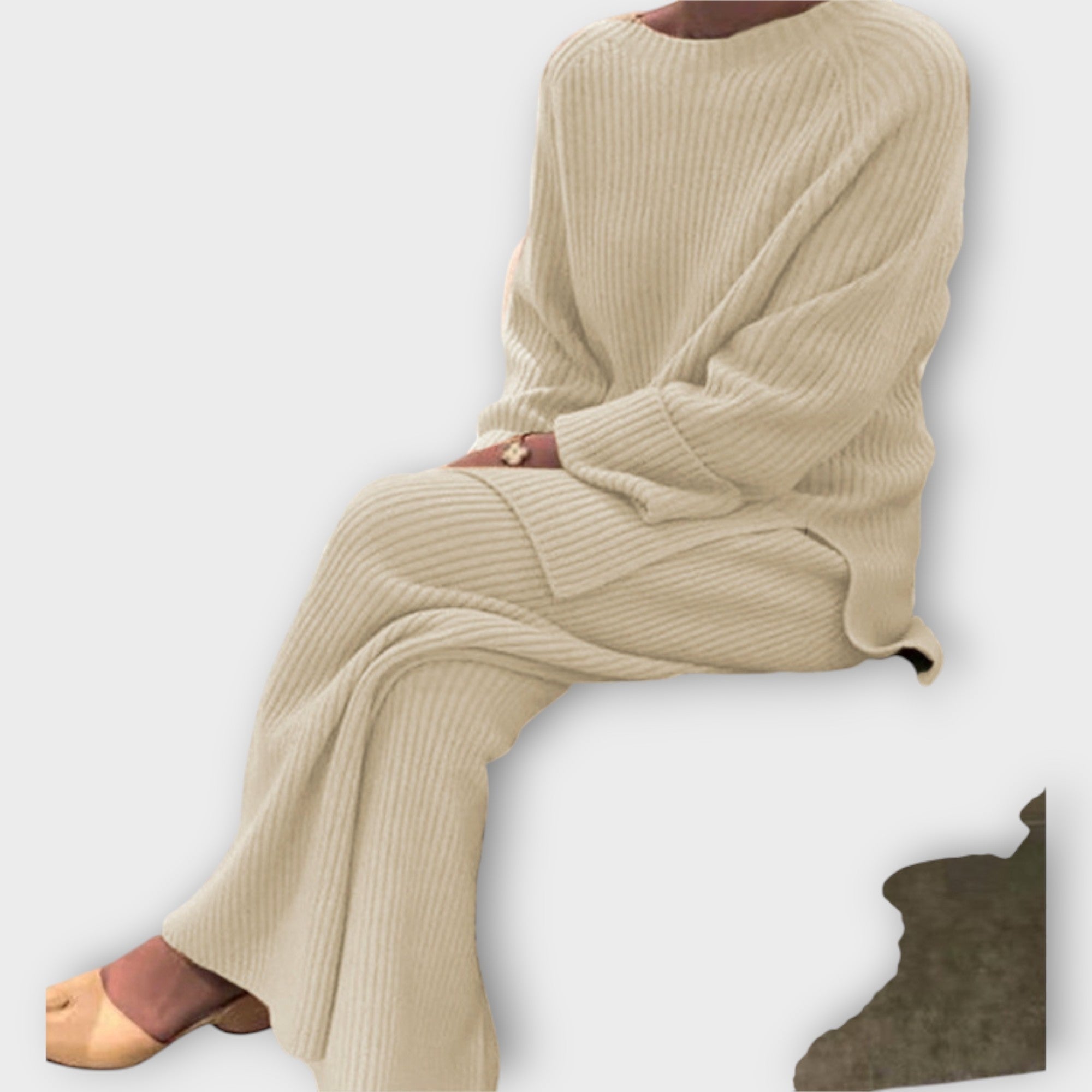 Pletený Set S Volnou Linií Pro Každý Den I Příležitosti