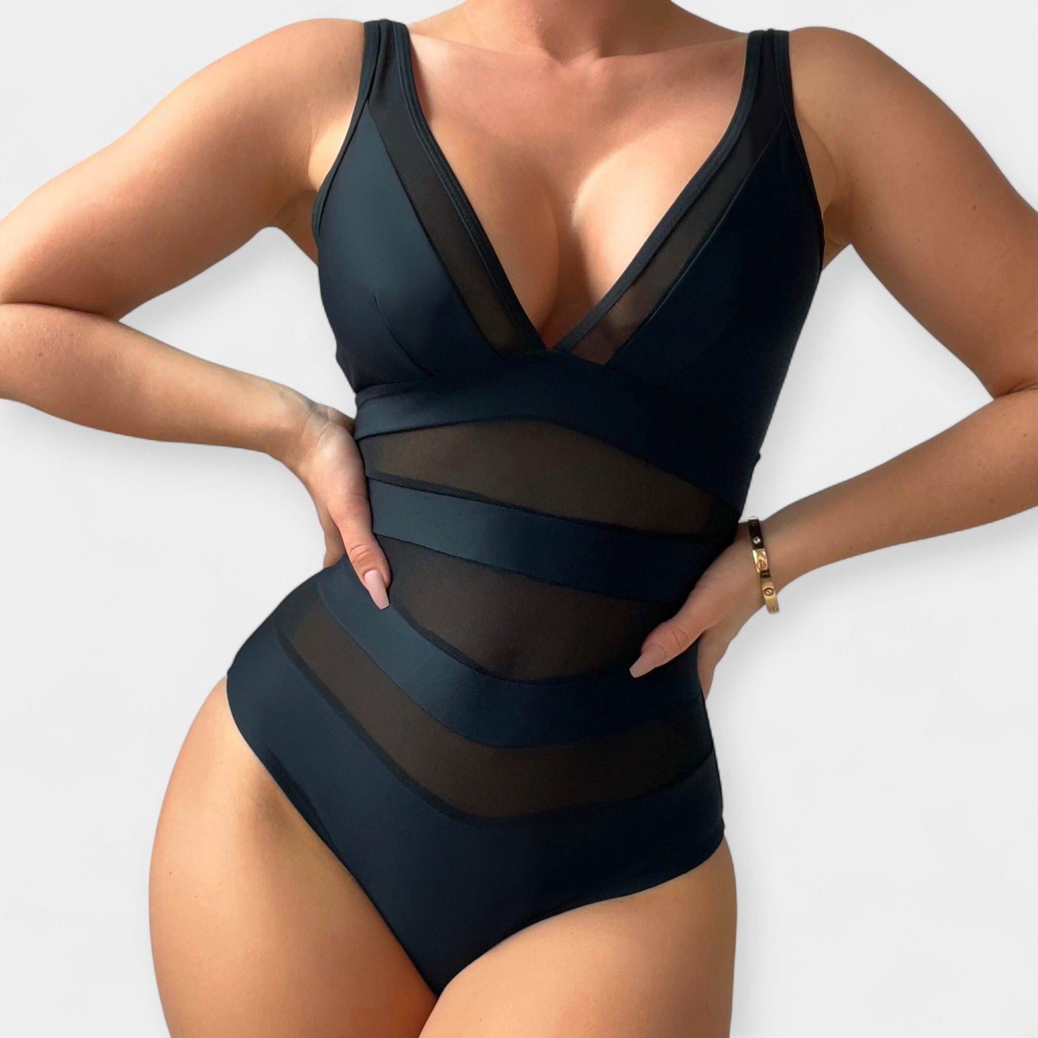 Elegantní Jednodílné Plavky S Průhlednými detaily Tummy
