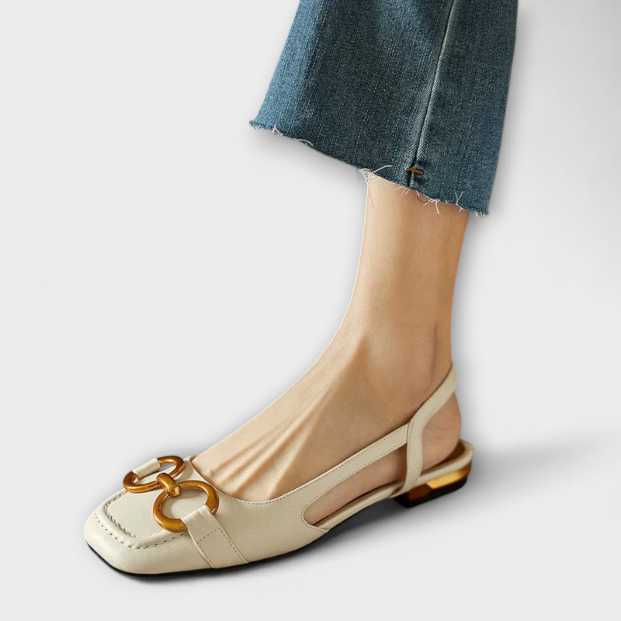 Sandály Arlena S Zlatou Přezkou Slingback Luxus Elegance