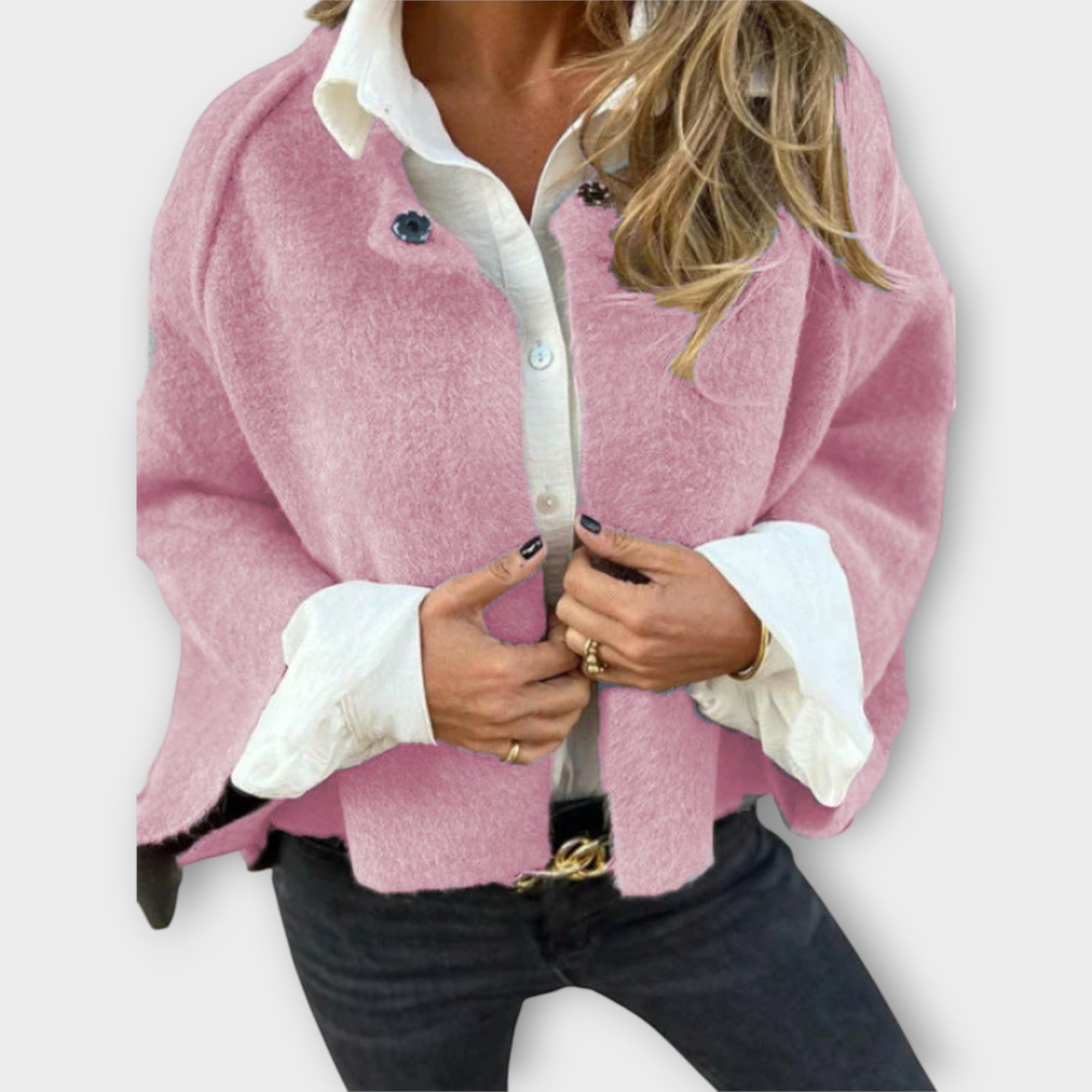 Elegantní Kardigan Se Minimalistickým Designem Denní Vzhled