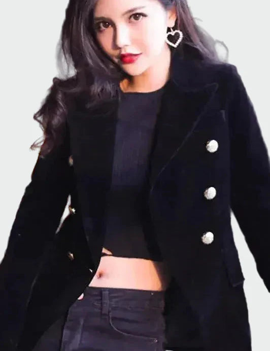 Sako S Dokonalým Střihem Pro Elegantní Příležitosti Pro Ženy