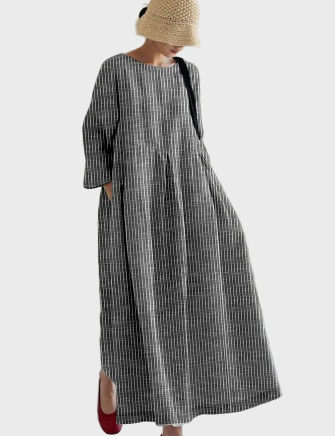 Červené Dlouhé Šaty Svislé Proužky Volný Střih Rukávy