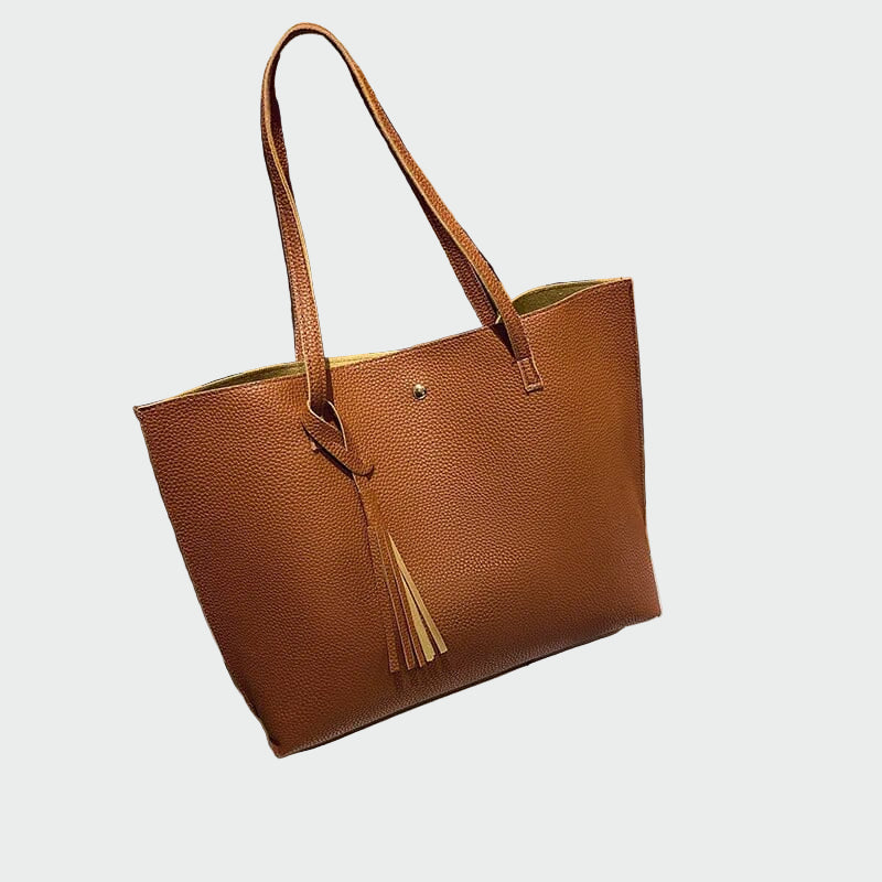 Nadčasová Černá Kožená Taška Do Ruky Minimalistický Design