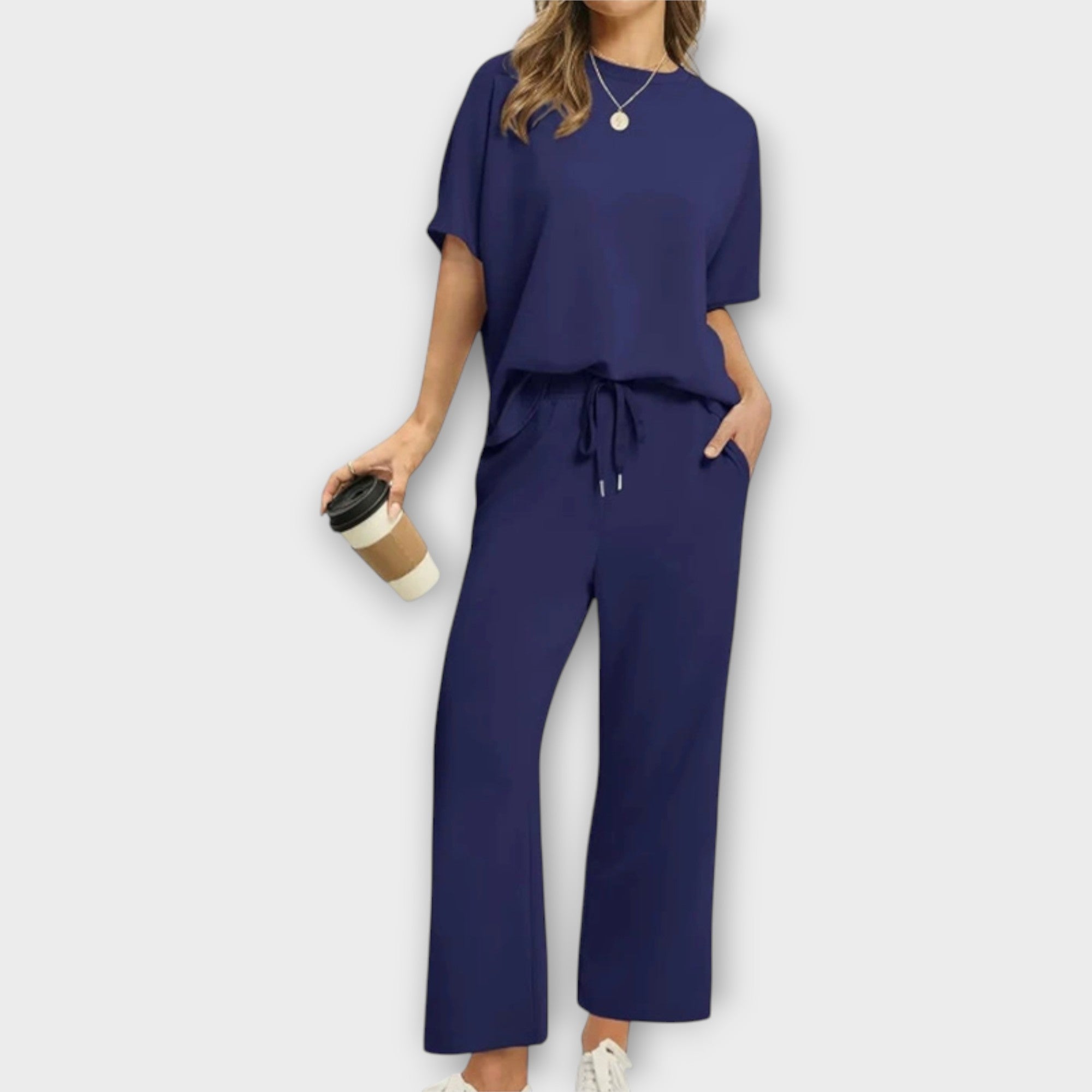 Set Loungewear s Pohodlným Střihem pro Každodenní Nošení
