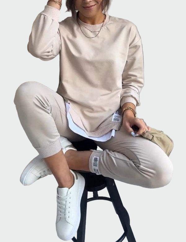 Uvolněný Dvoubarevný Set S Elegantním Moderním Designem