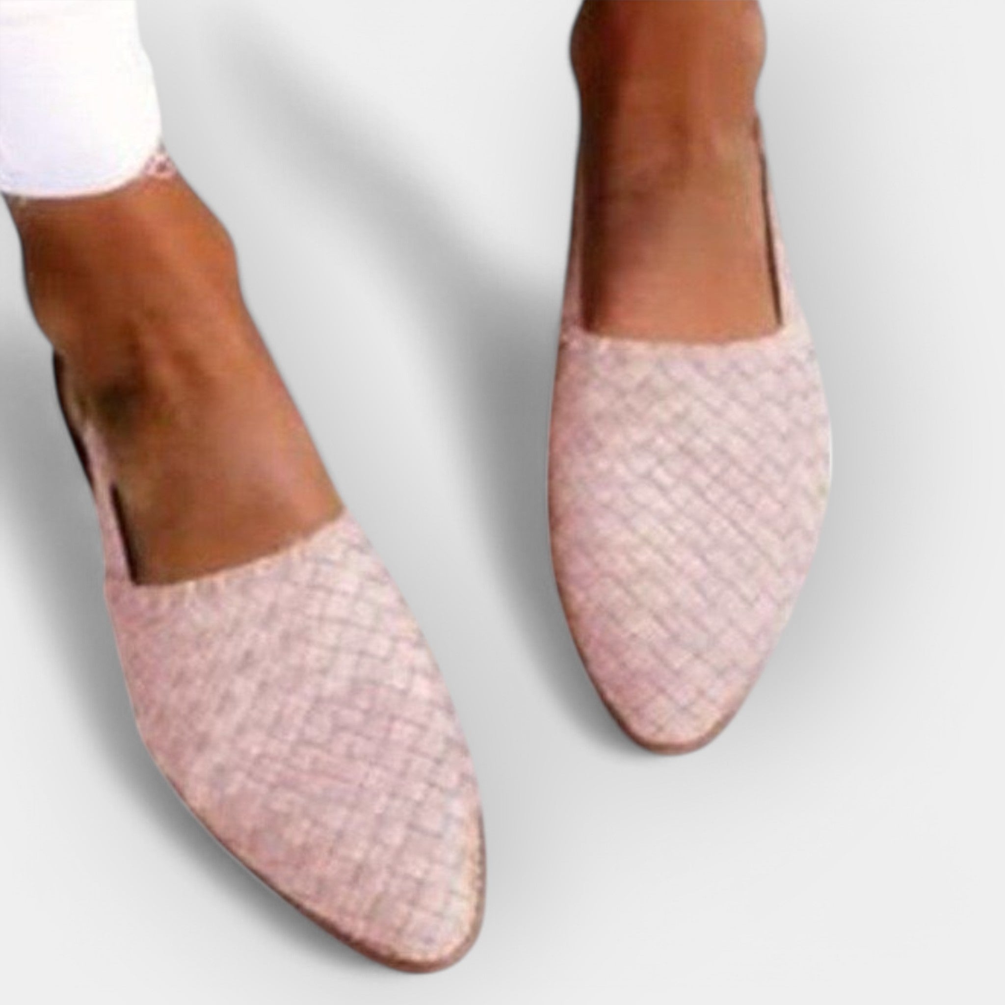 Ručně Vyráběné Sandály S Minimalistickým Designem Elegantní