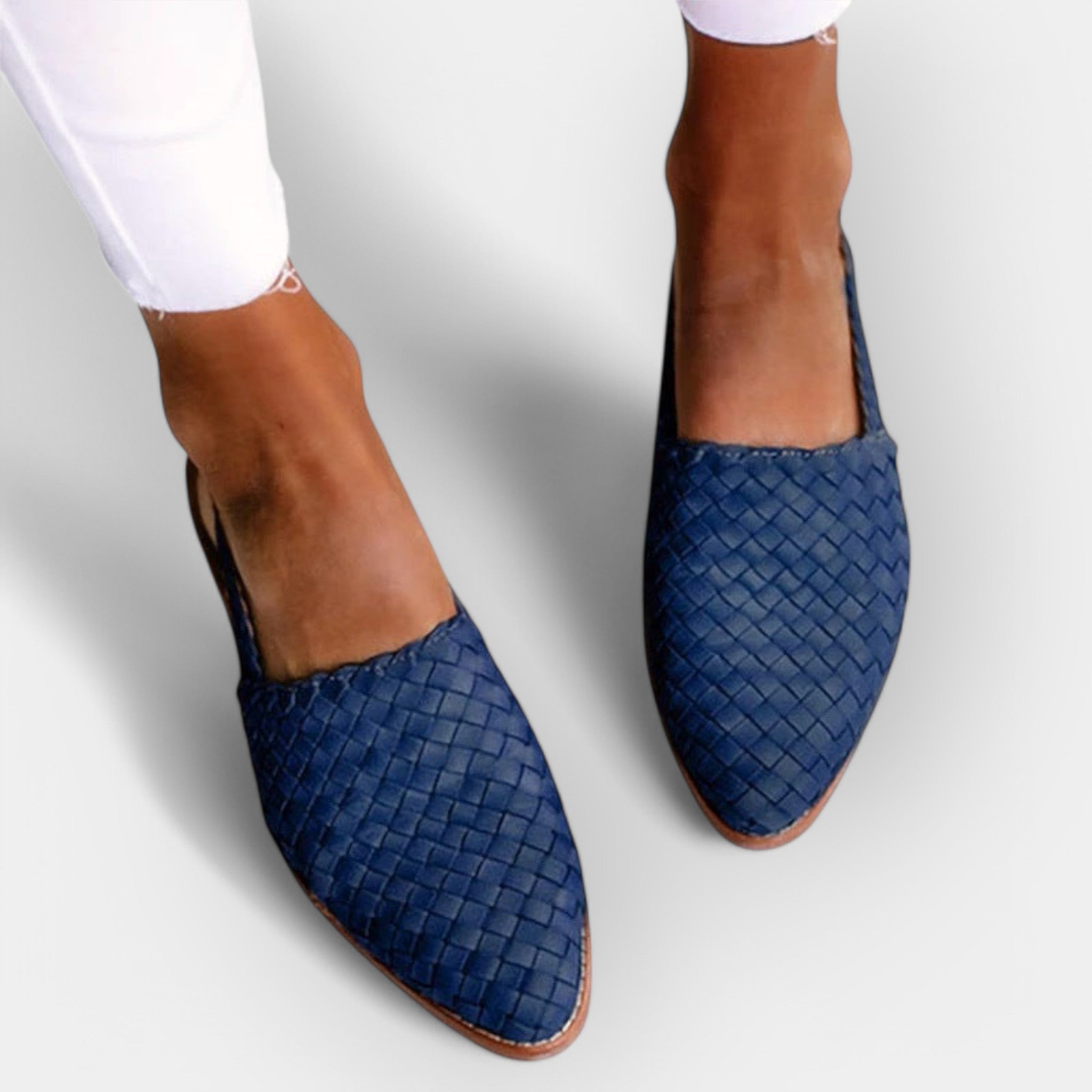 Ručně Vyráběné Sandály S Minimalistickým Designem Elegantní