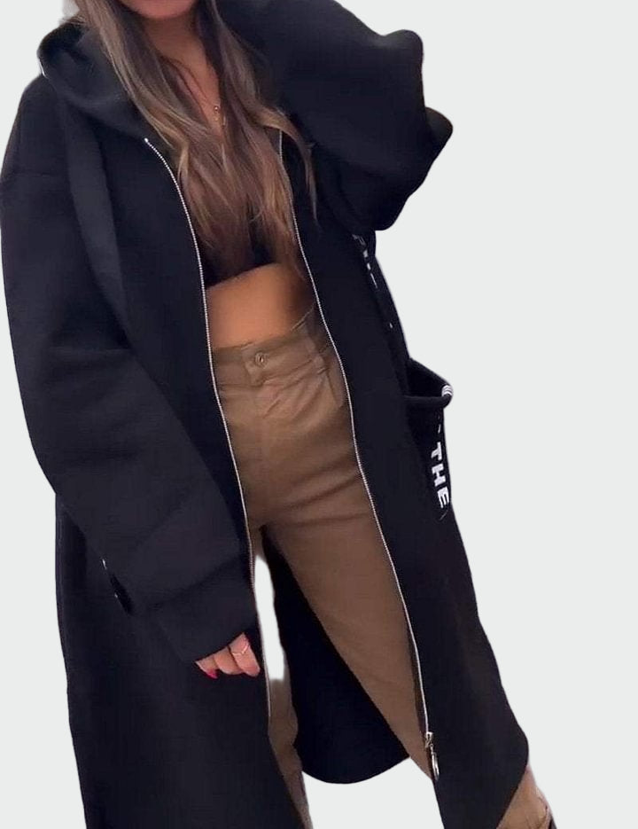 Dlouhý Kabát S Kapucí Pro Každodenní Pohodlí A Eleganci