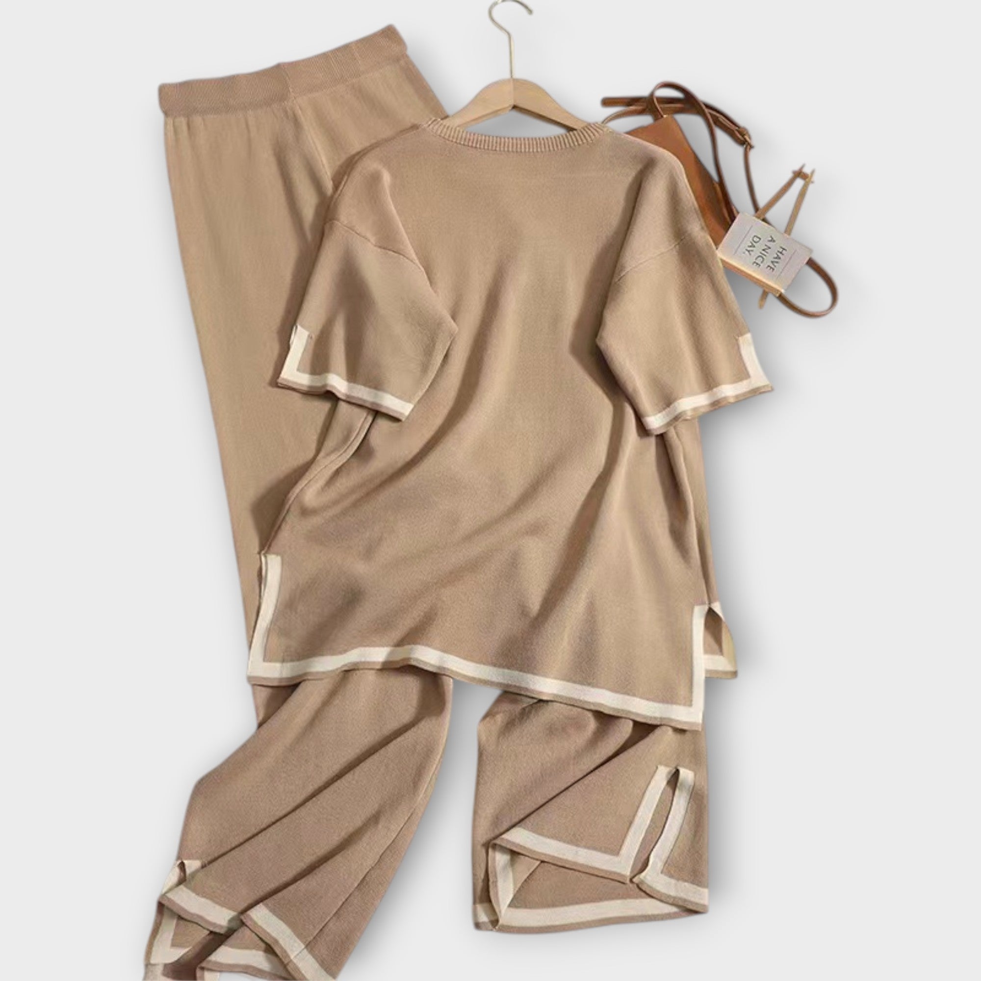 Elegantní Pletený Set S Krátkými Rukávy Volným Střihem
