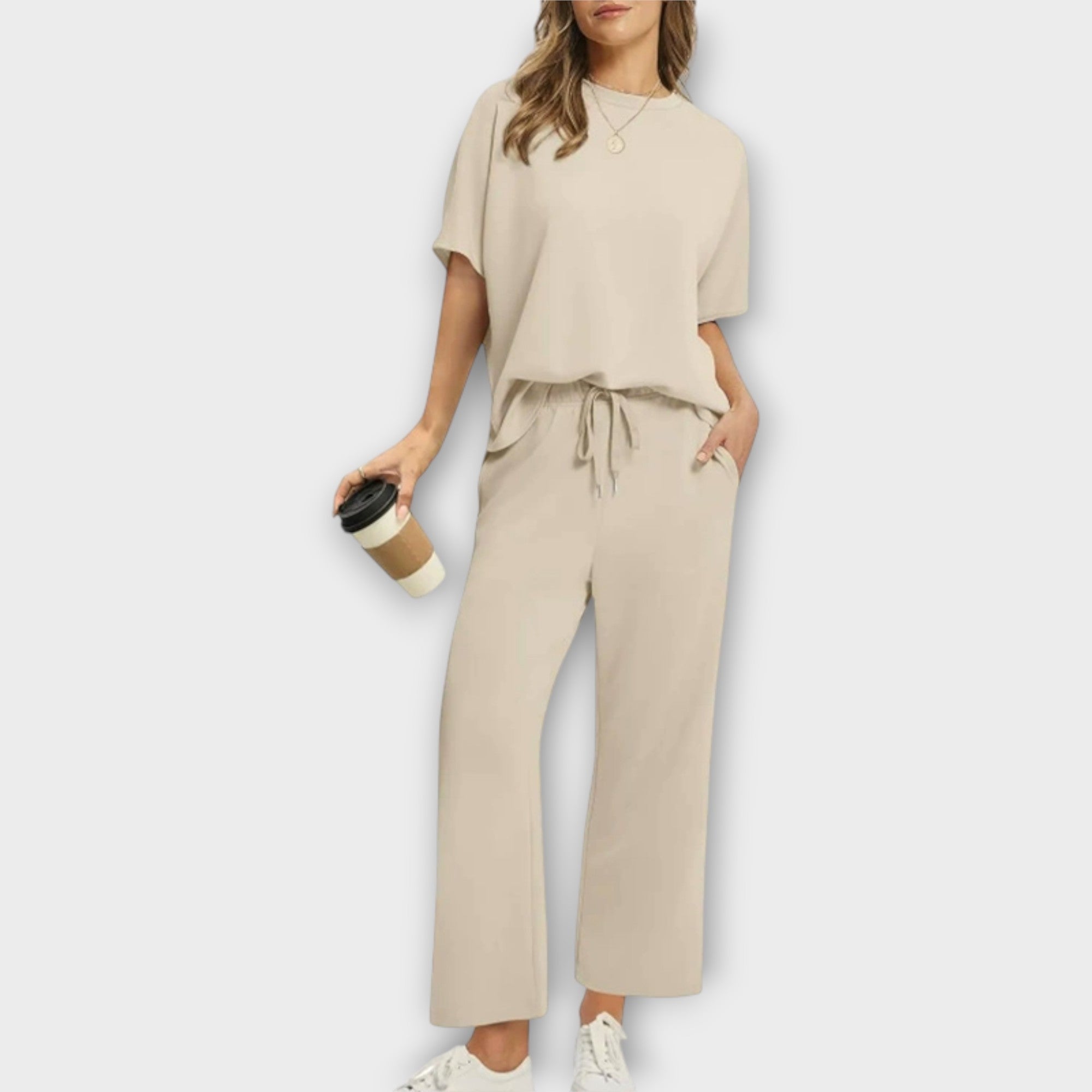 Set Loungewear s Pohodlným Střihem pro Každodenní Nošení