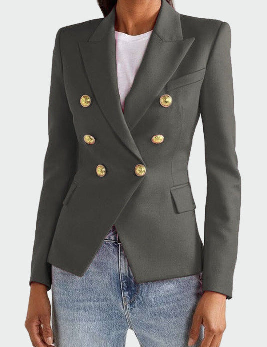 Elegantní Sako Klasického Střihu s Klopovým Límem Vyniká