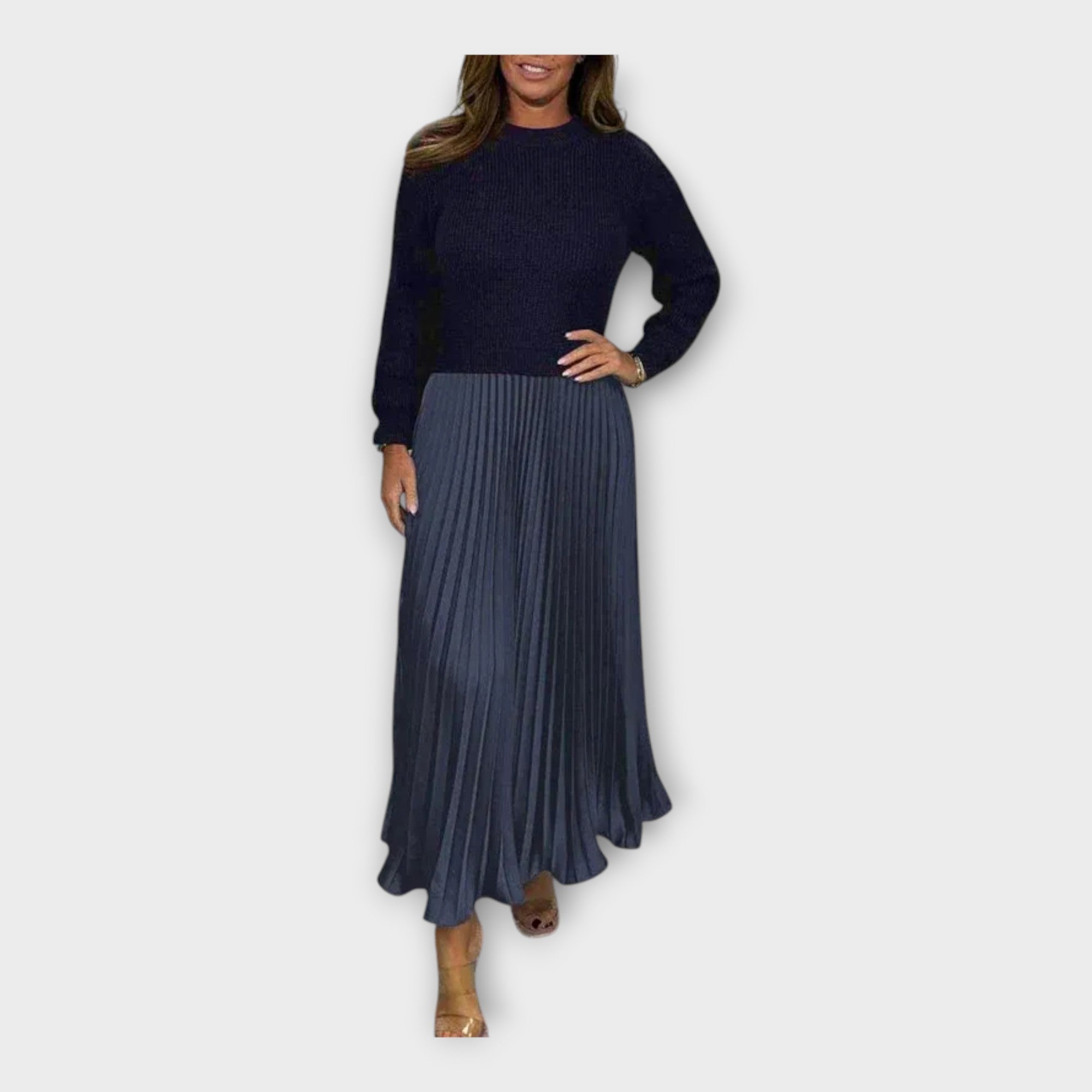 Elegantní Šaty S Plisovaným Vzorem Nadčasové Estetiky