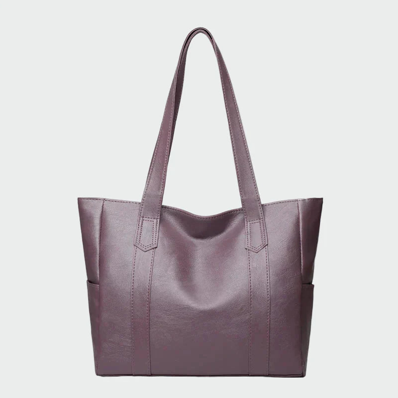 Elegantní Černá Kabelka Na Rameno Minimalistickým Designem