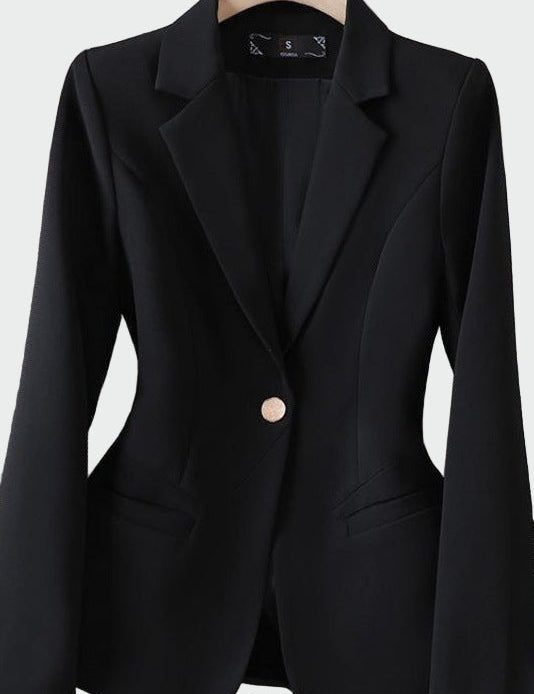Sako S Moderní Elegantní Linii Ženskosti A Stylu Pro Ženy