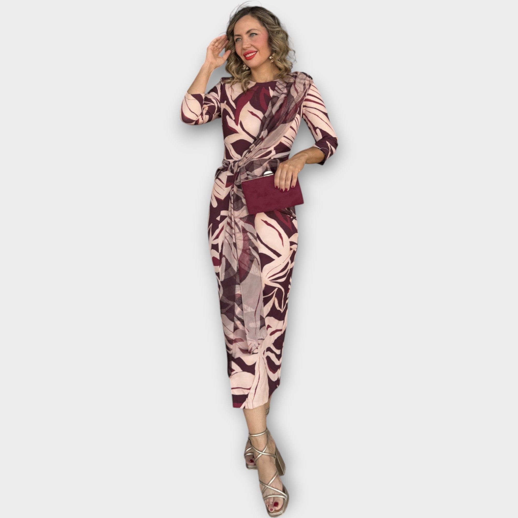Elegantní Šaty S Nadčasovým Střihem Pro Příležitosti