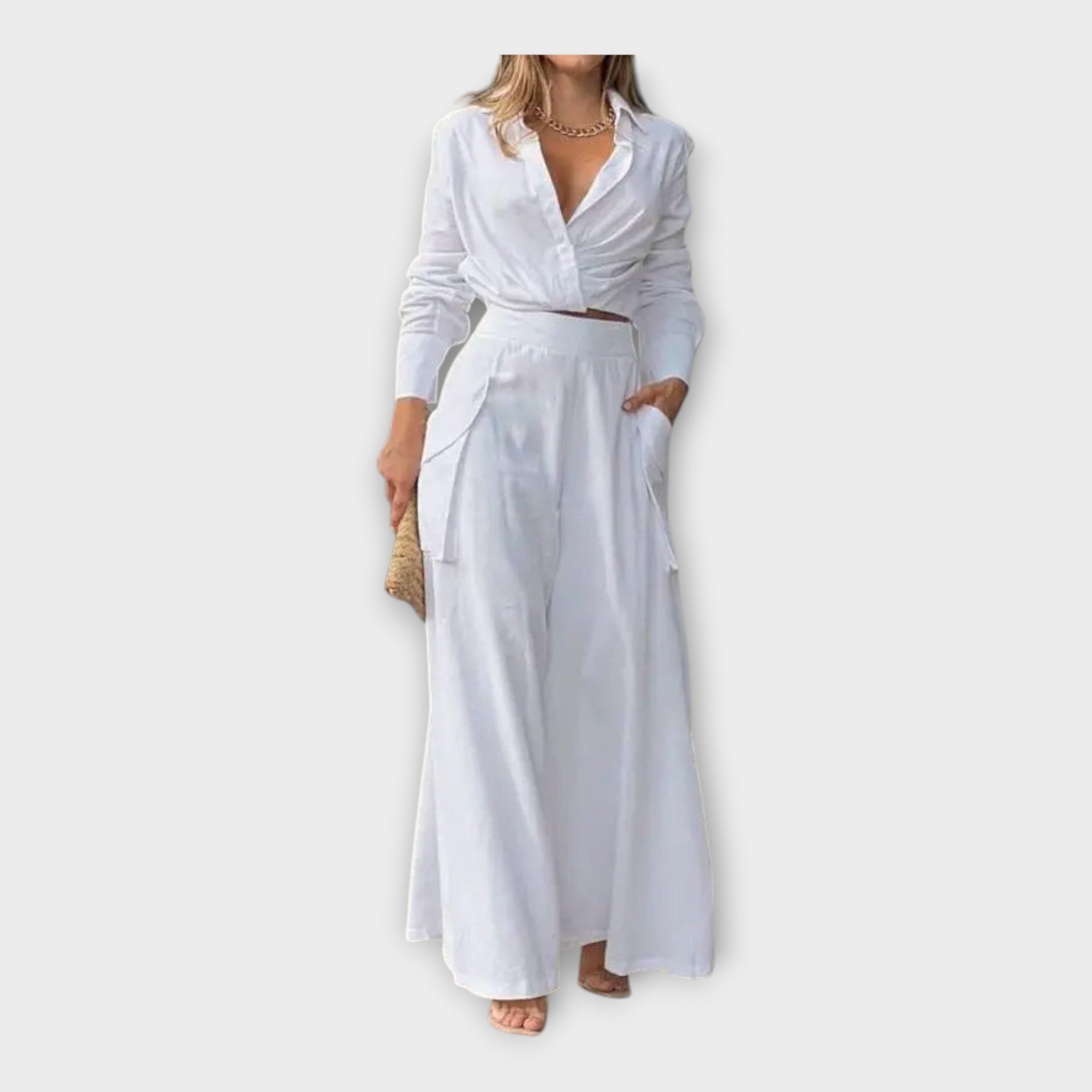 Set S Nadčasovou Eleganci A Minimalistickým vzhledem